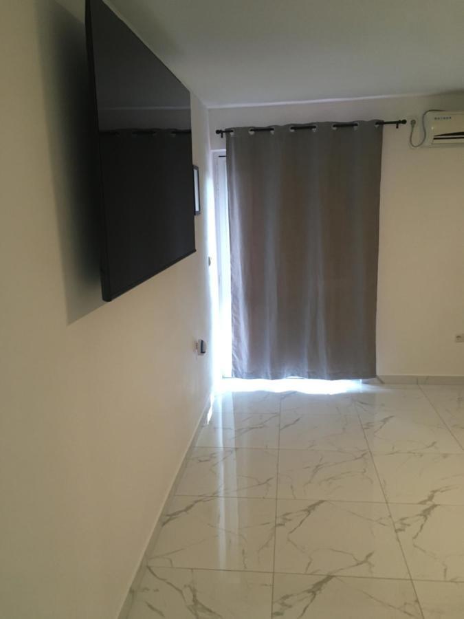 Sunshine Apartments Karlobag Exterior foto
